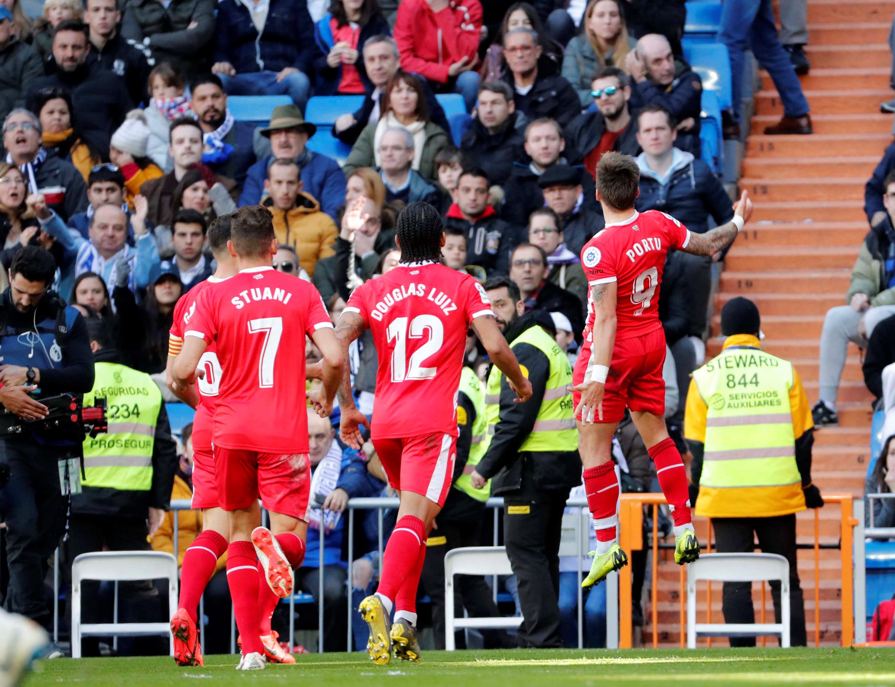 教练团队被 教练团队被